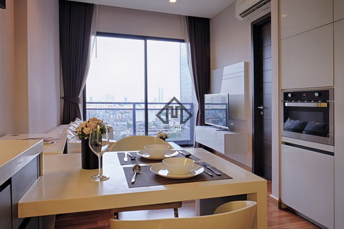 ให้เช่าคอนโด รัชดา ห้วยขวาง พระราม 9 Ivy Ampio 1ห้องนอน มีอ่างอาบน้ำ วิวสวน เฟอร์ครบ ใกล้MRT