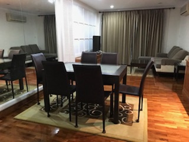 เช่าคอนโด บ้าน สิริ สุขุมวิท 13 [Baan Siri Sukhumvit 13] 2 Beds เจ้าอยากปล่อยด่วน