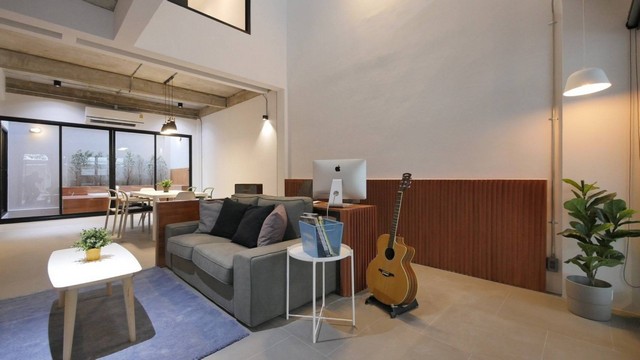 เช่าบ้านทาวน์โฮม สุขุมวิท loft townhome 2 ชั้น 28 ตรว 3นอน ซ.สุขุมวิท 49 เเต่งสวย