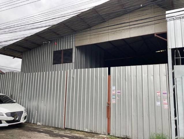 S1326 ให้เช่าโกดังพื้นที่ 240 ตรม ย่านราม 2 ซอยวัดทุ่งเศรษฐี ใกล้ตลาดนัมเบอร์วันราม 2