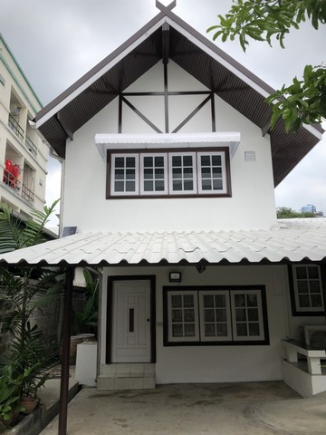 ให้เช่าบ้านเดี่ยว 2ชั้น 100 ตรว. สุขุมวิท103 ซอยอุดมสุข ใกล้ BTS อุดมสุข