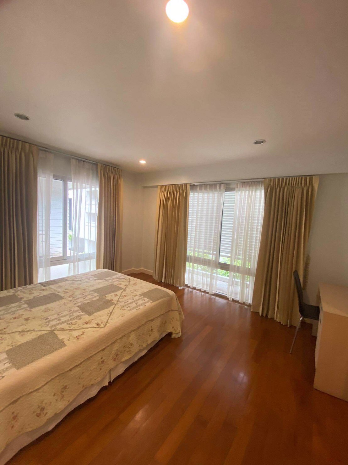 บ้านให้เช่า บ้านเดี่ยว 3 ห้องนอน ย่าน นานาเพียง 95,000 บาท / เดือน      