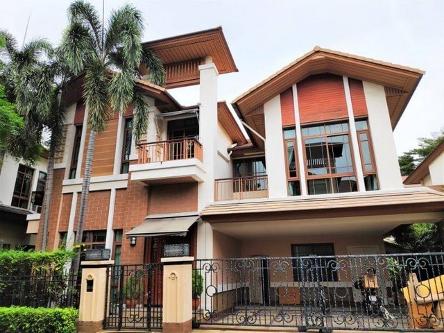 ให้เช่า บ้านเดี่ยว แสนสิริ สุขุมวิท 67 มี4 ห้องนอน 5 ห้องน้ำ  85 ตรว