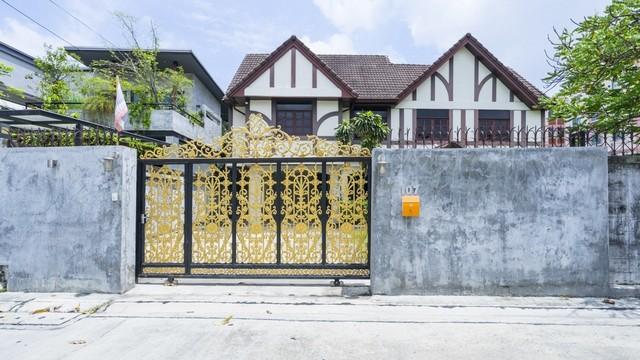 รหัสC3604 ให้เช่าบ้านเดี่ยว 2 ชั้น ถนนลาดพร้าว102 บริเวณสนามหญ้ากว้าง บ้านสวยพร้อมอยู่