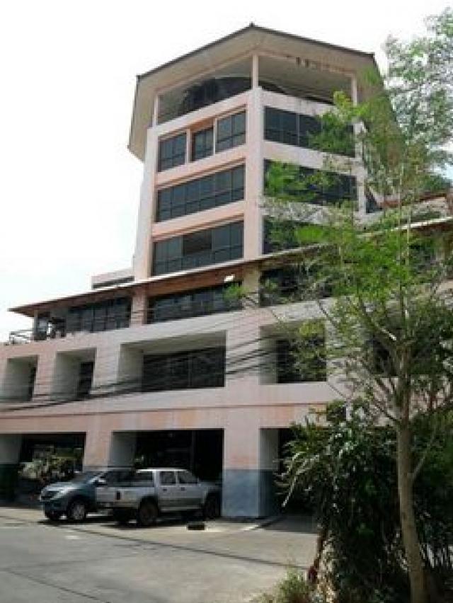 ขายถูกห้องชุดสำนักงาน เนื้อที่100 ตร.ม อาคารศรีวราoffice condo --town in town ติดโรงแรมใจกลาง