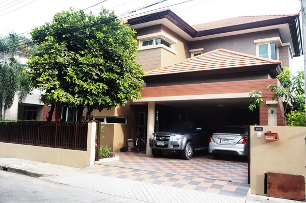 (เช่า) FOR RENT GREEN GARDEN BANGNA KM.7 / 3 beds 3 baths / 70 Sqw. 42,000 Fully Furnished