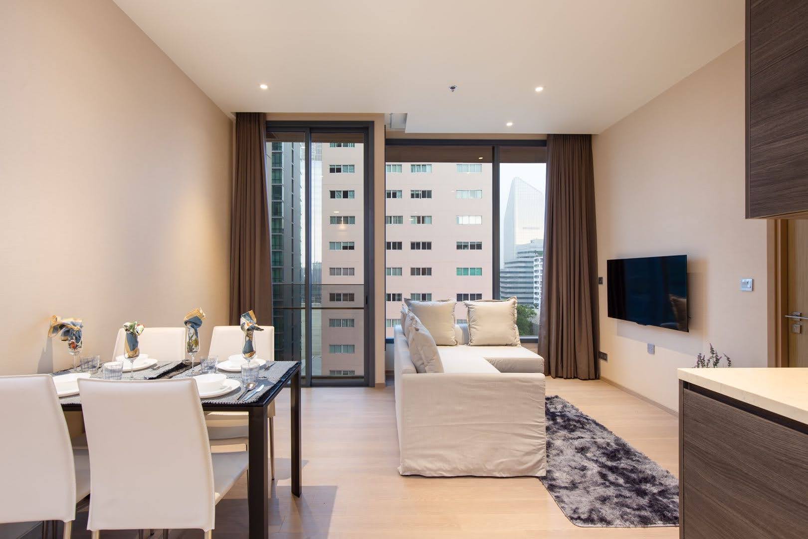 ให้เช่าcondo Esse Asoke ติด bts asoke ราคา32000บาท ชั้น15 ขนาด 50 ตรม 0972989594 