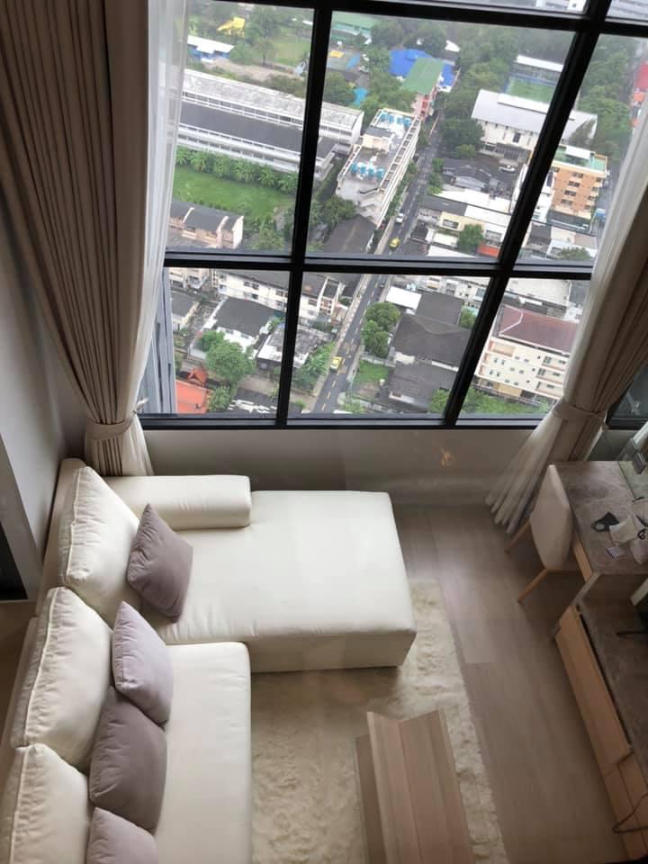 ให้เช่าคอนโดชั้น32 1ห้องนอน 1ห้องน้ำ Duplex at Knightsbridge Prime Sathorn DUO SPACE ใกล้รถไฟฟ้า BTS