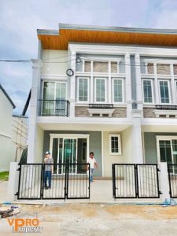 ขาย-ให้เช่า Townhome Golden Town สาทร ใกล้ BTS วุฒิอาศ