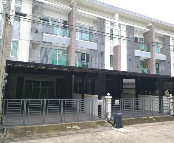 ให้เช่าทาวน์ อเวนิวศรีนครินทร์ (Town avenue)อ่อนนุช 68 พร้อมอยู่