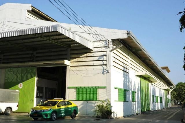 ให้เช่าโกดัง ย่านลาดกระบัง มีที่จอดสะดวก รองรับได้จำนวนมาก ใกล้พาซิโอ ลาดกระบัง,สนามบินสุวรรณภูมิ