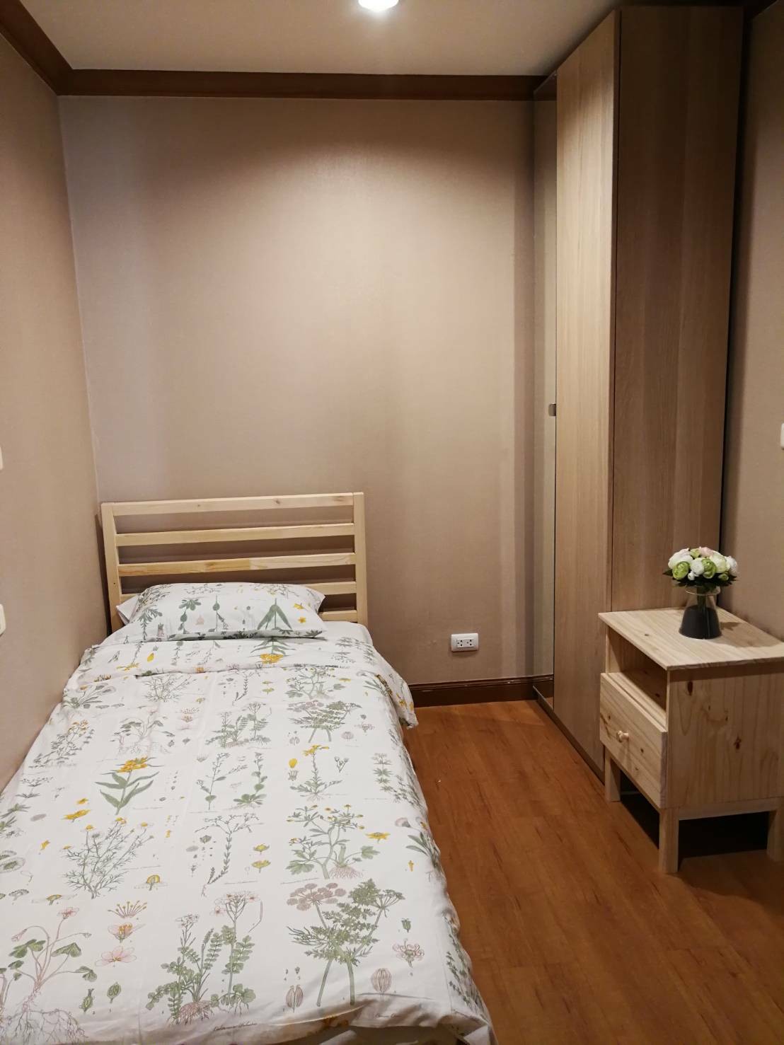  2 ห้องนอน 1 ห้องน้ำในอโศกให้เช่า ราคาเช่า  ต่อเดือน 25000
