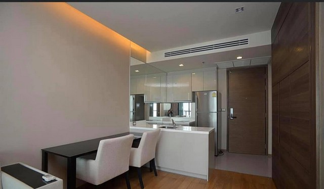 The Address Sathorn convenient beautiful view clean BTS Chong Nonsi