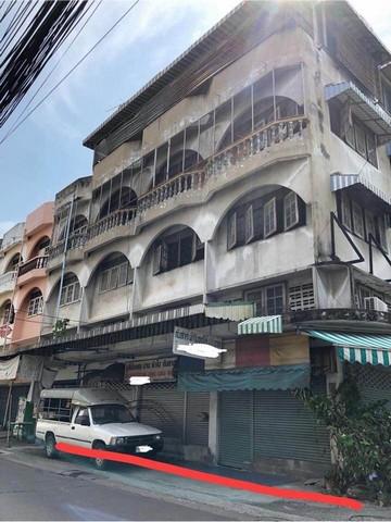 ให้เช่าอาคารพาณิชย์ 3 คูหา 4.5 ชั้น หลังมุม พื้นที่กว่า 800 ตรม. ย่านพระราม 3 ใกล้เอเชียทีค