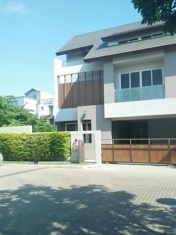 ขายบ้านเดี่ยวใหม่ 3 ชั้น 160 ตรว. Private Nirvana ไพรเวท เนอวาน่า เลียบทางด่วนเอกมัย-รามอินทรา  