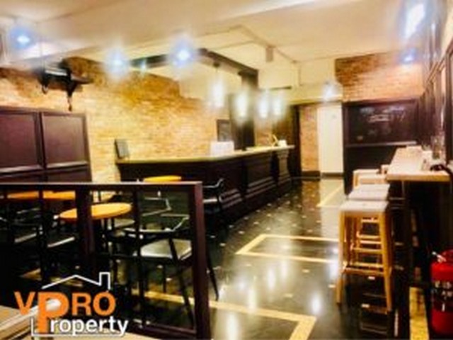 ให้เช่า ร้านอาหาร ตกเเต่งพร้อมเริ่มกิจกรรม สุขุมวิท 39 ใกล้ เอ็มควอเทียร์ EmQuartier