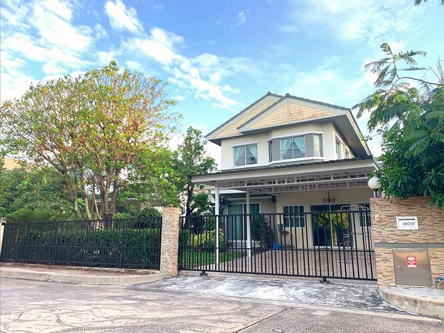 ให้เช่า​บ้านปาริชาต​ Land​ and​ house​ 2ชั้น​ 5นอน​ 3น้ำ 30,000ต่อเดือน