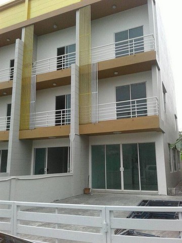 รหัสC3554 ให้เช่าทาวน์โฮม 3ชั้น ถนนงามวงศ์วาน ใกล้เดอะมอลล์งามวงศ์วาน 