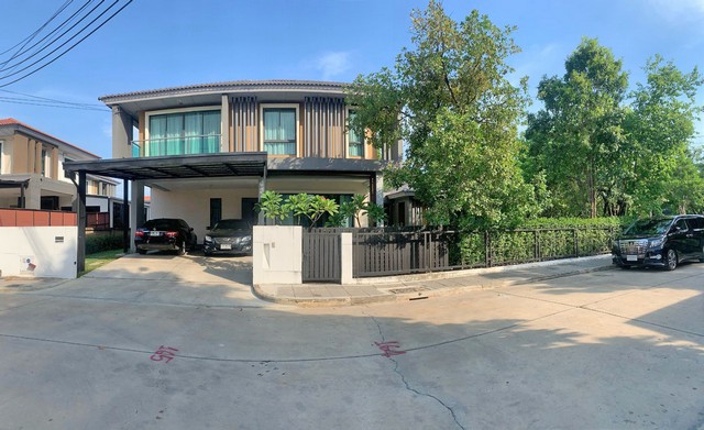 T0587 ขายบ้านเดี่ยว 2 ชั้น ติดสวน  โครงการ ฮาบิเทีย พาร์ค 100  ตรว 3 ห้องนอน 4  ห้องน้ำ 