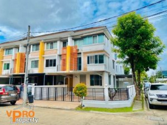 ให้เช่า ทาวน์โฮม 3 ชั้น หมู่บ้าน ทาวน์เพลส เพชรเกษมบางเเค ถ.พุทธมณฑลสาย 1 ใกล้มหาวิทยาลัยสยาม