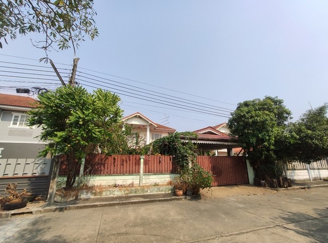 ขาย บ้านเดี่ยว 2 ชั้นไซต์ใหญ่ กานดาคลาสสิควิลล์ บางบอน 5 เนื้อที่ 105.6 ตรว. 3 นอน 3 น้ำ