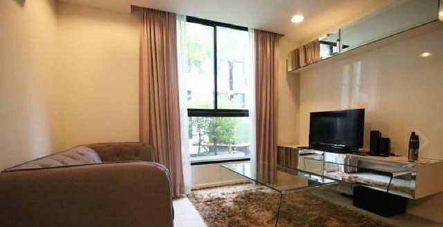 ให้เช่าอพาร์ทเม้นท์ ซีนิธเพลส สุขุมวิท42 ชั้น2 อาคารB พื้นที่ 39ตรม   ราคา 19000 ต่อเดือน