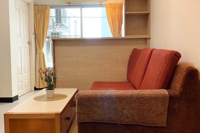 เช่าคอนโด ชาร์มมิง เรสซิเดนท์ สุขุมวิท 22 [Charming Resident Sukhumvit 22] 1 Bed ถูกที่สุดในโครงการ