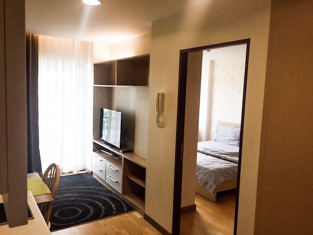 Residence Sukhumvit 52 clean beautiful room convenient to BTS On Nut