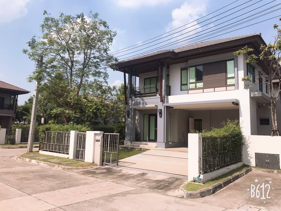 Setthasiri Ratchaphruek-Charan, for sale 61 sqw useable area 178 sqm. 