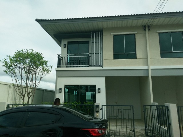 ขาย ทาวน์โฮม Modi Villa Phetkasem 69 บ้านเจ้าของอยู่เองสภาพดีมาก 24ตร.วา 3BED