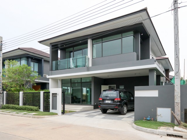 House for Rent+Setthasiri Krungthep Kreetha+near Brighton College+Srinakarin Road