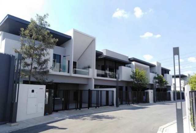 รหัสCC 1162 FOR RENT  Townhome VIVE Bangna km7 Next to Mega Bangna Fully furnished