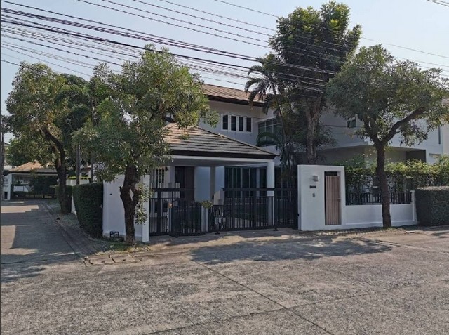 ให้เช่าบ้านเดี่ยว  80 ตรว 3 ห้องนอน 3 ห้องน้ำ Private Nirvana Ladprao  เลียบด่วนเอกมัย-รามอินทรา 