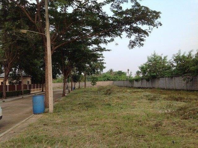 ขายที่ดินแปลงสวย โครงการหมู่บ้านโนเบิ้ลอุทยาน ติดถนน เดินทางสะดวก ทวีวัฒนา กรุงเทพฯ